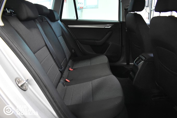 SKODA Octavia 1.4 TSI Wagon Active G-Tec